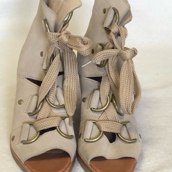 New Sorel open toe lace up bootie - Picture 2 of 8